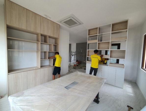 Nội thất VP Cty BDS PQR 