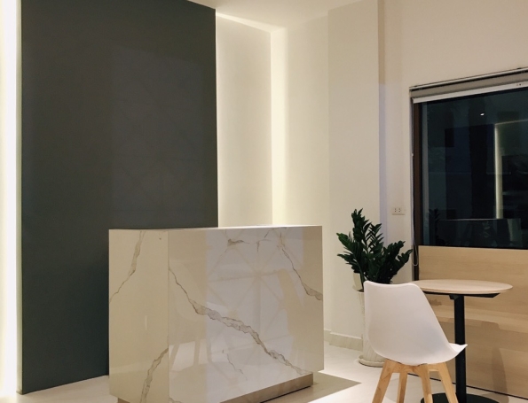 Nội thất VP Cty BDS PQR 